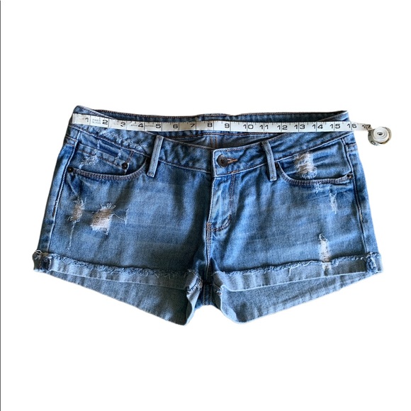 Bullhead distressed jean shorts, size 9 - Picture 1 of 9
